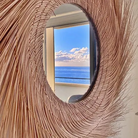 Apartment California View *